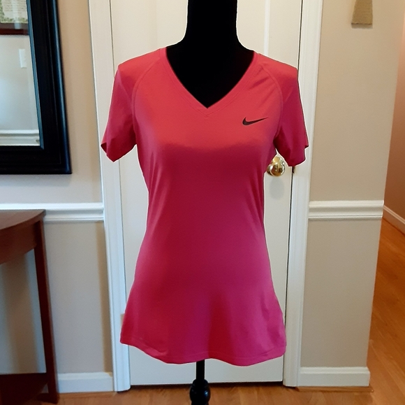 Nike Tops - Nike Pro Pink Top